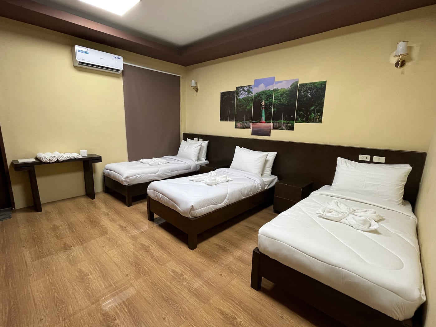 Triple Room